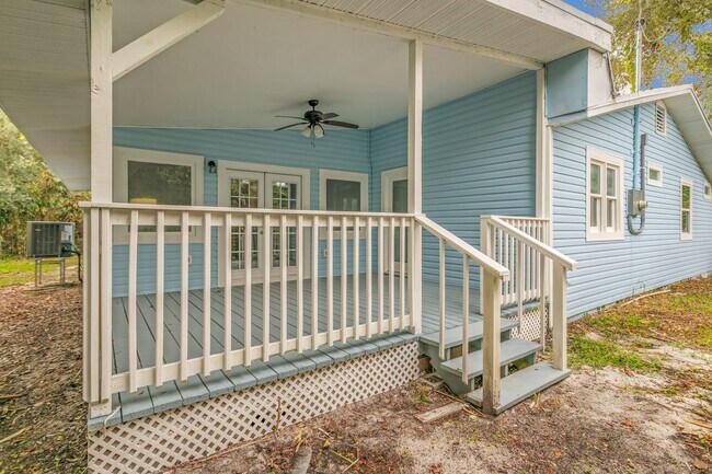 Foto del edificio - 5379 4th St