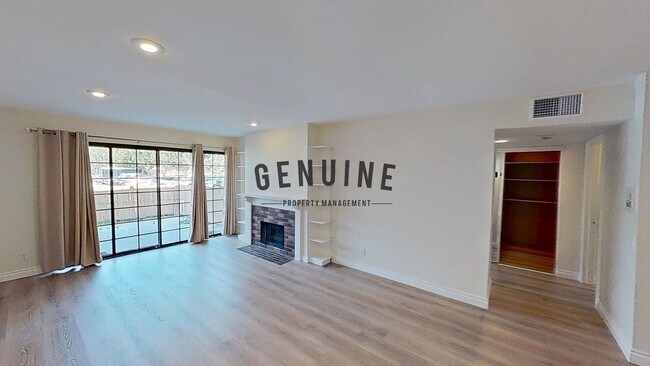 Foto del edificio - 1 Bedroom ~ Live in the Heart of South Coa...