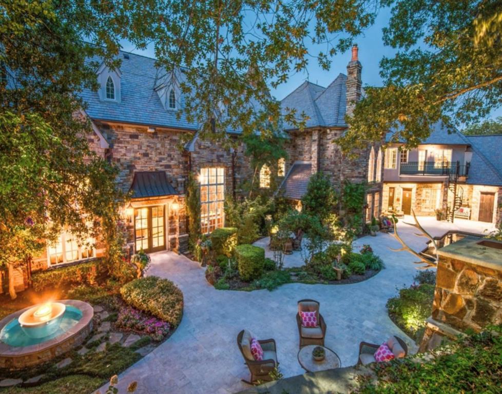 Foto principal - 941 Circle in the Woods