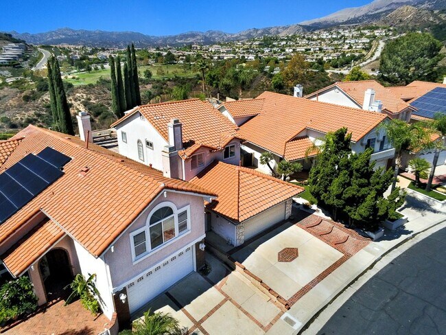 Foto del edificio - 12021 Falcon Crest Way