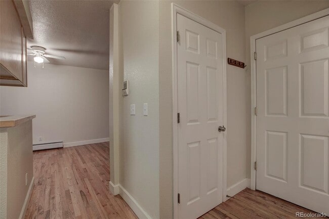 Photo - 1629 N Clarkson St Townhome