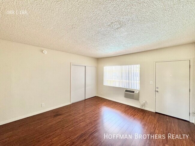Foto del edificio - 7357 Sepulveda Blvd