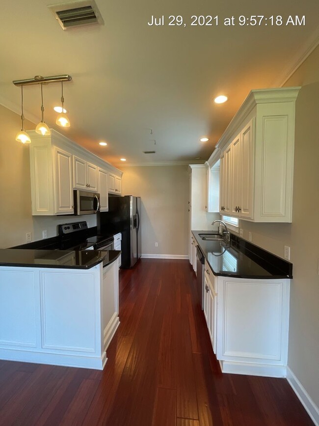 Foto del edificio - Valley Chase Subdivision!