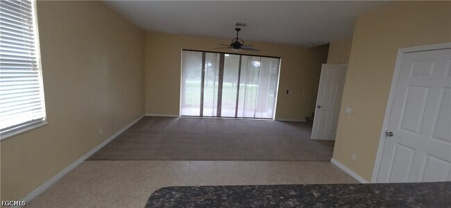 Foto del edificio - 391 Shadow Lakes Dr