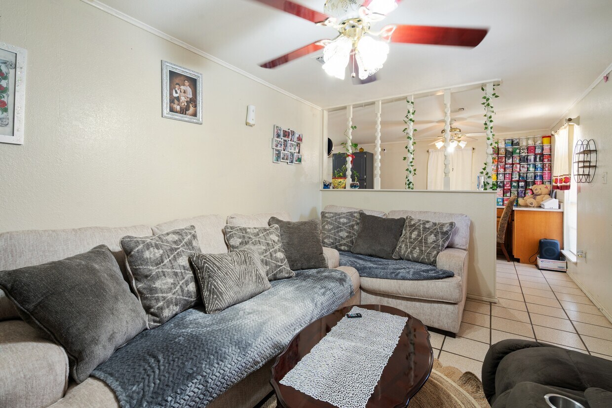 Foto principal - 504 Ave V