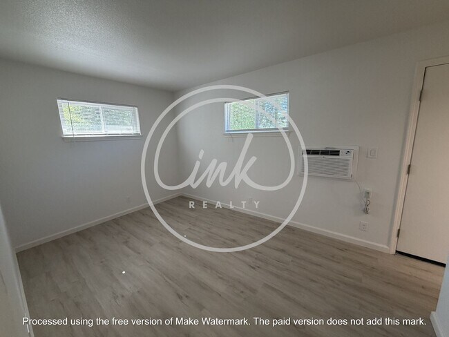 Foto del edificio - 415-421 E. Long Street