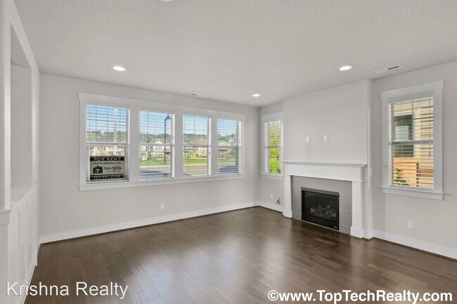 Building Photo - 4 br, 2.5 bath House - 14760 NW Shackelfor...