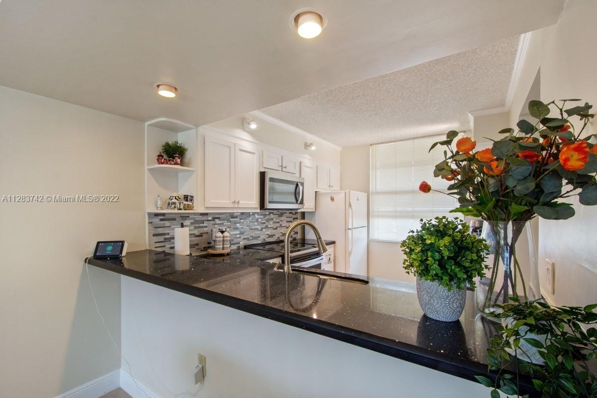 1705 Whitehall Dr Unit 105, Davie, FL 33324 Condo for Rent in Davie