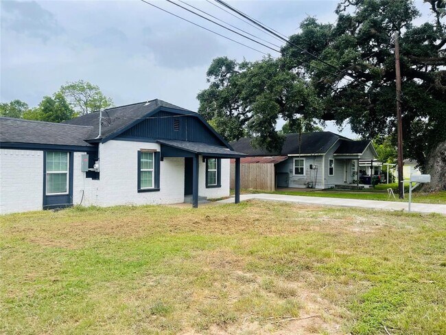Foto del edificio - 506 N Hackberry St