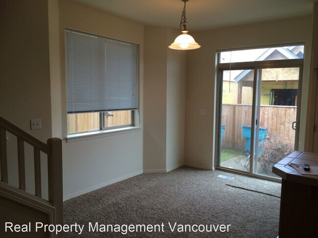 Foto del edificio - 3 br, 2.5 bath House - 13018 NE 26th Street