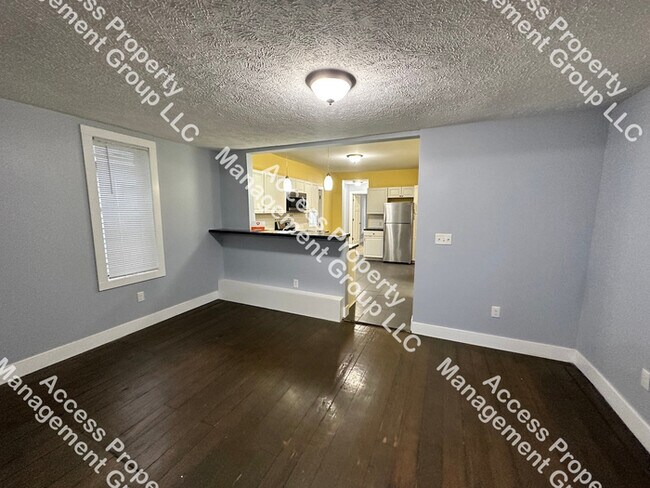 Building Photo - By GVSU Pew Campus 3 Bed 2 Bath home
