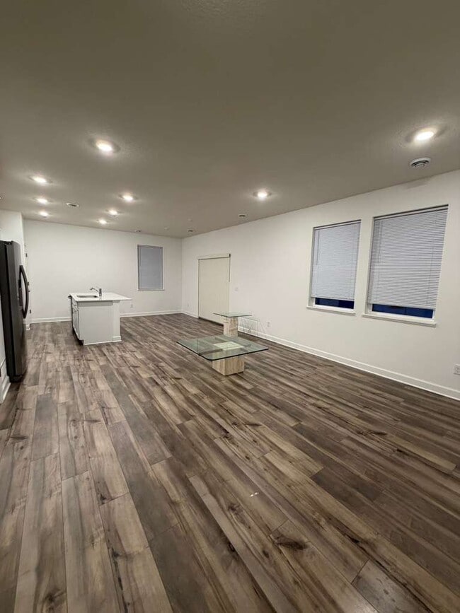 Foto del edificio - 10604 Heron Ave S