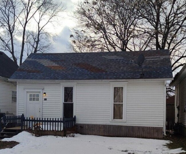 Foto del edificio - 912 Willow Ave