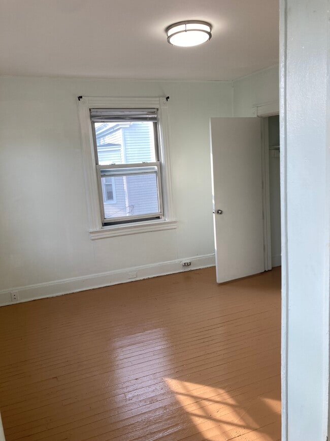 Living/Family room - 21 Congress St