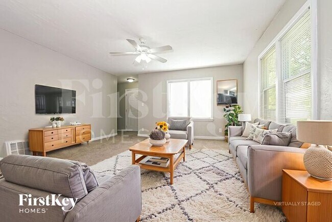 Foto del edificio - 8000 E 87th St