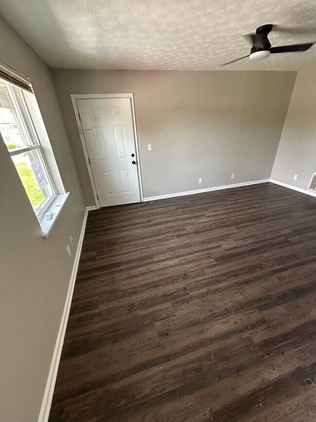 Building Photo - 3712 Noblitt Dr