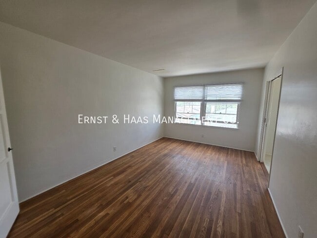 Photo - 311 Bay Shore Ave-12 Apartment