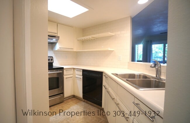 Building Photo - 2960 Shadow Creek Dr
