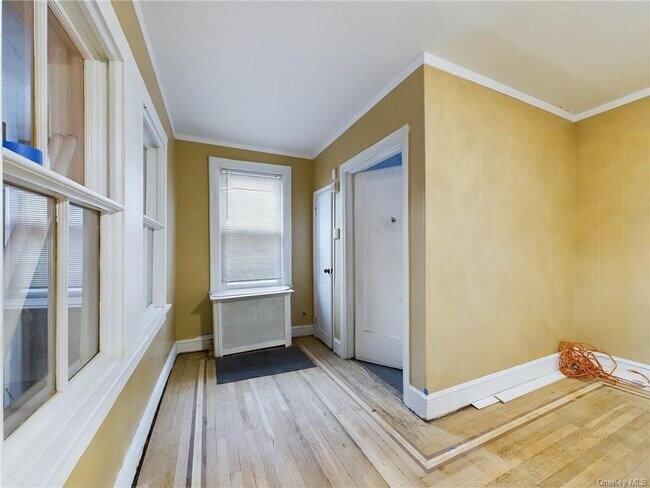 Building Photo - 19 William St