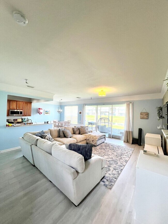 Building Photo - 4639 POND RIDGE Dr
