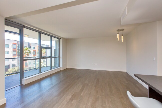Foto del edificio - 480 Mission Bay Blvd N