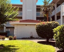 Building Photo - 9320 Clubside Cir