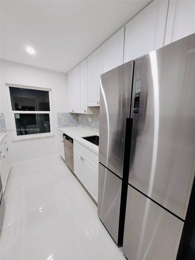 Foto del edificio - 5510 SW 139th Pl