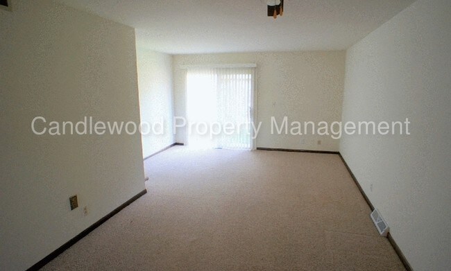 Foto del edificio - 2829 Welsby Ave