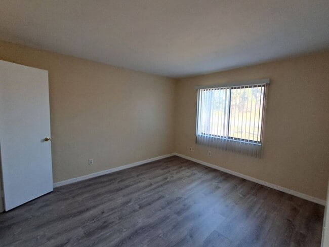 Foto del edificio - 22523 Westchester Blvd