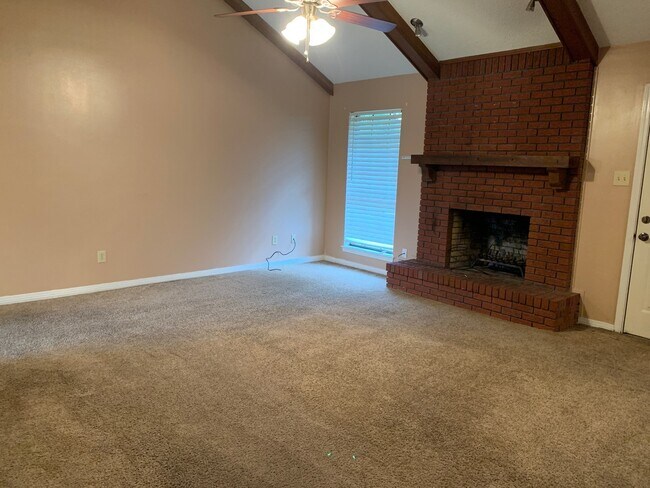 Foto del edificio - 3-bedroom 2 bath home - St. Martin School District