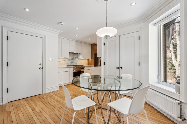 Photo du bâtiment - 254 Cottingham St