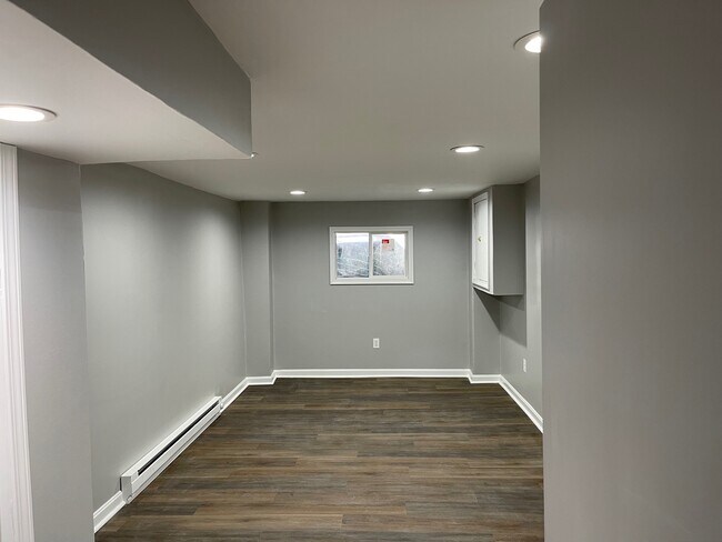 Building Photo - 5703 Wyndale Ave