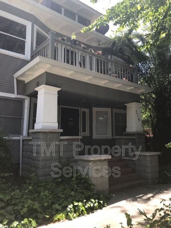 Photo - 719 19th St Apartment