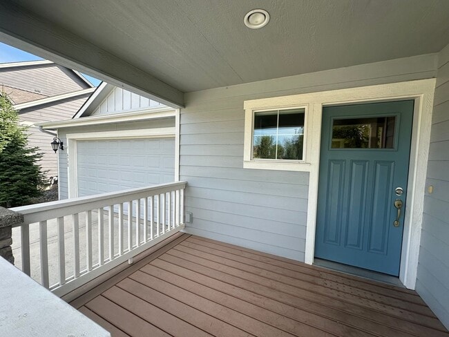 Building Photo - Cda Place Home