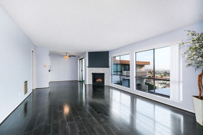 Building Photo - Charming 2 Bedroom | 2 Bath