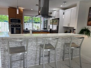 Building Photo - 9151 Sunset Strip