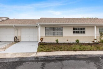 Building Photo - 5320 Buttonwood Dr