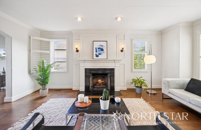 Building Photo - Beautiful Home with Mountain Views in the ...