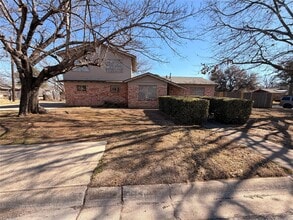 Building Photo - 1416 Norwood Dr