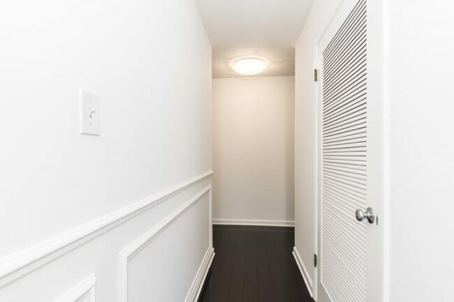 Building Photo - 1 bedroom in San Francisco CA 94115