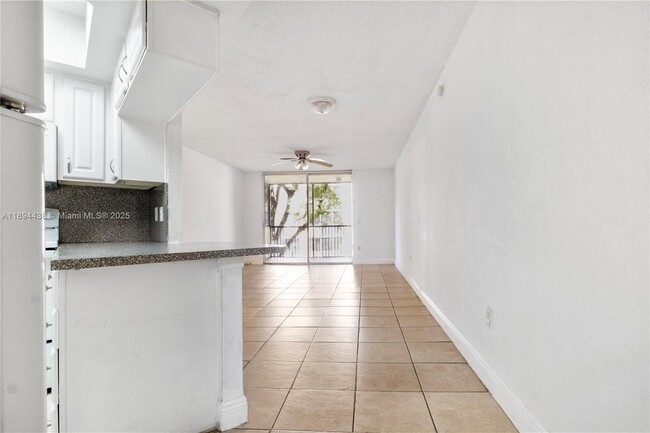 Building Photo - 8225 Lake Dr