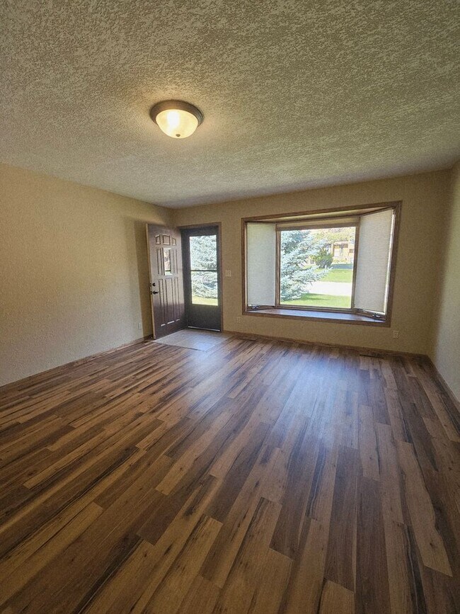 Foto del edificio - 3422 Idlewild Ct