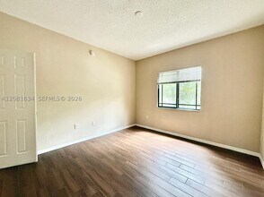 Building Photo - 3023 Alcazar Pl