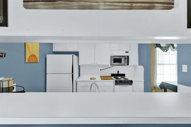 Foto del edificio - 3310 Darby Ln