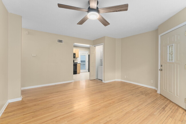 Typical layout/representation - 210 W 17th St