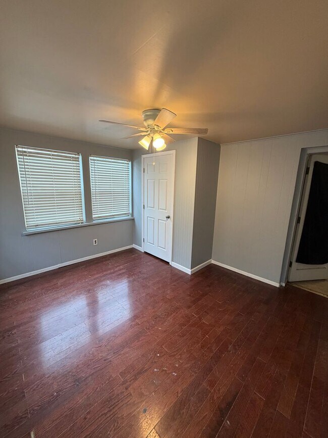 Foto del edificio - Welcome to this charming 3BD/1BA house in St Louis, MO
