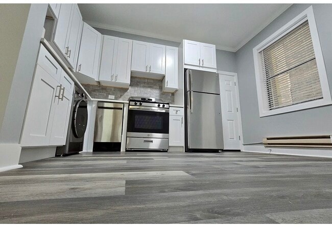 Foto del edificio - 923 W Waveland Ave