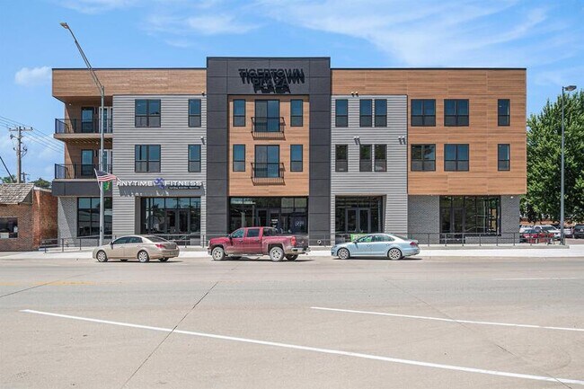 Foto del edificio - TigerTown Plaza