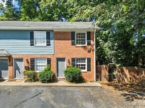 Building Photo - 634 Chipley Ave