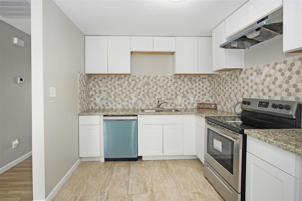 Foto principal - 3326 Airport Blvd
